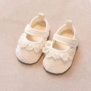 Scalloped Lace Baby Mary Janes